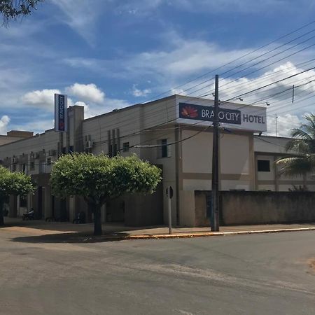 Bravo City Hotel Nova Mutum Exterior foto